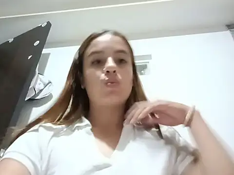 Snapshot of dulcinea0608 chatting on 18, 7, 2026 dulcinea0608 online show from 18, 7, 2026