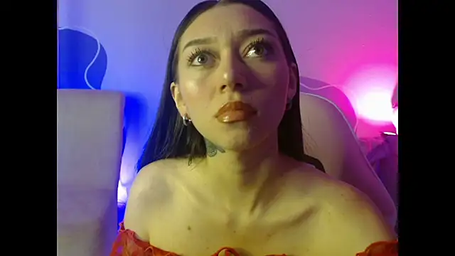 Cherry Blomm online show from 22, 7, 2026