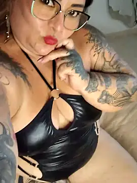 Snapshot of secretcleo chatting on 20, 7, 2026 secretcleo online show from 20, 7, 2026