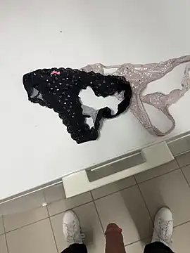 swissboy22 online show from 9, 3, 2026