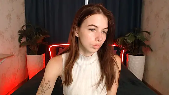 Snapshot of MiniModel chatting on 22, 7, 2026 MiniModel online show from 22, 7, 2026