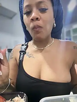 Snapshot of riri_brunnete chatting on 17, 4, 2026 riri brunnete online show from 17, 4, 2026