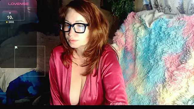 Snapshot of FlirtatiousMegan chatting on 21, 5, 2026 FlirtatiousMegan online show from 21, 5, 2026