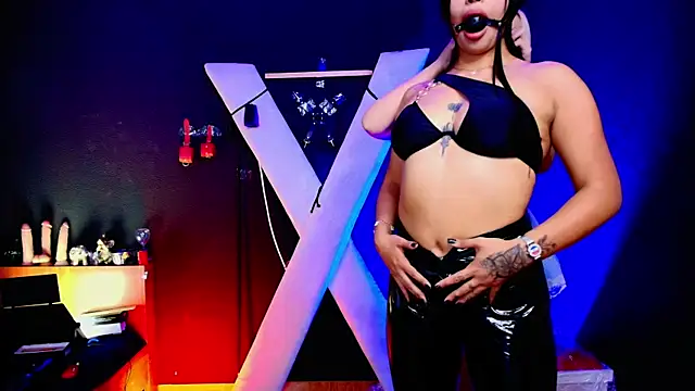 Red Lipsduo  online show from 27, 7, 2026