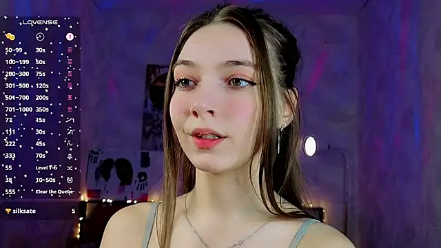 Aura Lune  online show from 25, 7, 2026