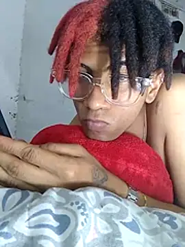 Snapshot of TY_ROYAL chatting on 25, 7, 2026 TY ROYAL online show from 25, 7, 2026