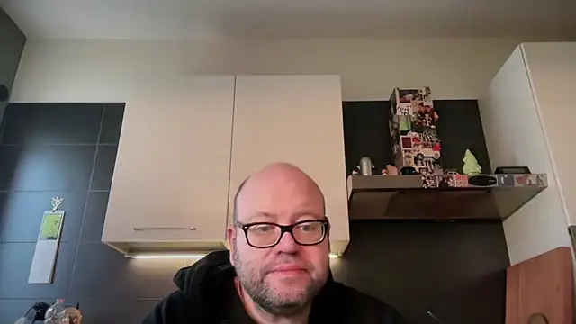 theitalianbear online show from 2, 4, 2026