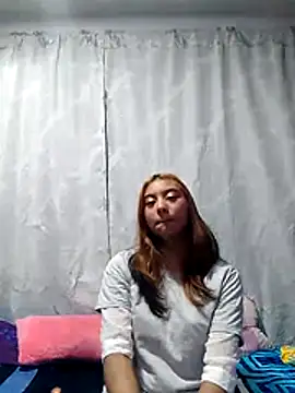 Snapshot of flor_bonita325 chatting on 29, 7, 2026 flor bonita325 online show from 29, 7, 2026