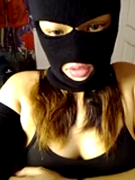 Snapshot of prettymeeeeeee chatting on 6, 8, 2026 prettymeeeeeee online show from 6, 8, 2026