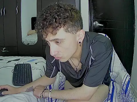 Snapshot of andy_hotboy chatting on 29, 7, 2026 andy hotboy online show from 29, 7, 2026