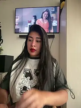 Snapshot of ivy-rios05 chatting on 5, 8, 2026 ivy-rios05 online show from 5, 8, 2026