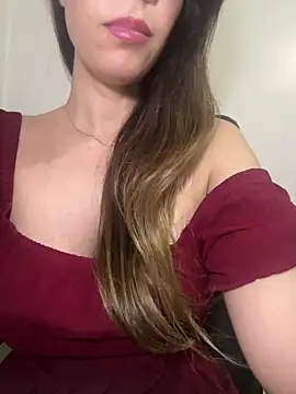 Snapshot of MagnoliaVale chatting on 3, 8, 2026 MagnoliaVale online show from 3, 8, 2026
