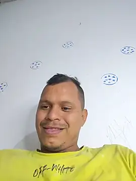 Snapshot of 24_MOSTRUOSO chatting on 3, 8, 2026 24 MOSTRUOSO online show from 3, 8, 2026