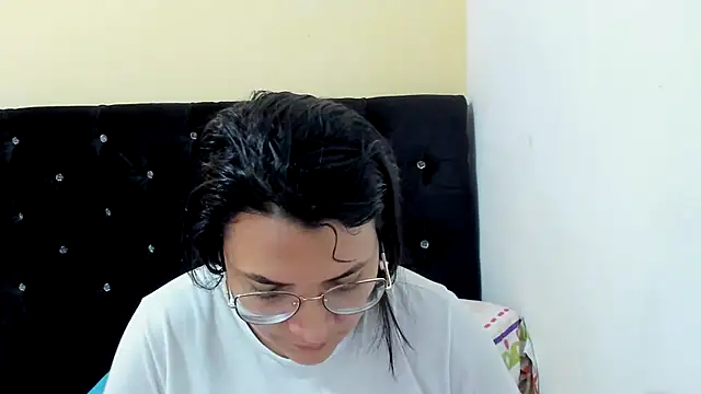 MARILYN GARCIA online show from 5, 1, 2025