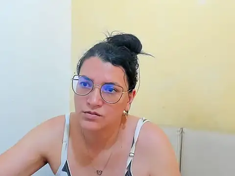 MARILYN GARCIA online show from 8, 4, 2026