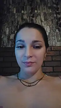 Snapshot of Mirabel_Love chatting on 7, 8, 2026 Mirabel Love online show from 7, 8, 2026