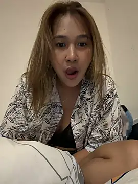 Snapshot of Nichaaa chatting on 8, 8, 2026 Nichaaa online show from 8, 8, 2026
