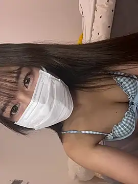 Snapshot of SakuraMochan chatting on 8, 8, 2026 SakuraMochan online show from 8, 8, 2026