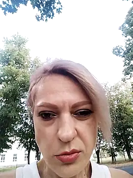 Snapshot of JessieDens chatting on 7, 8, 2026 JessieDens online show from 7, 8, 2026