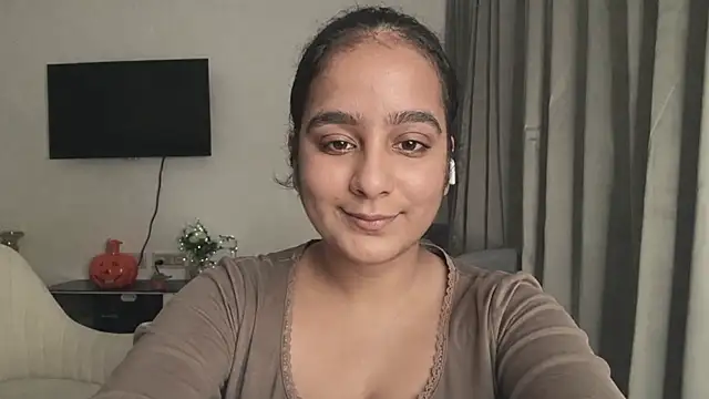 Amishapatel47 online show from 9, 8, 2026