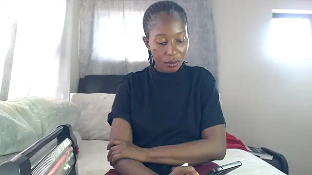 Snapshot of leanna23 chatting on 25, 5, 2026 leanna23 online show from 25, 5, 2026