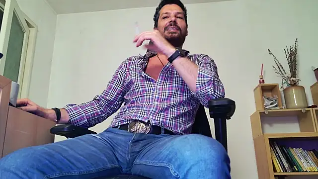 Snapshot of ChrisKox chatting on 30, 4, 2026 ChrisKox online show from 30, 4, 2026