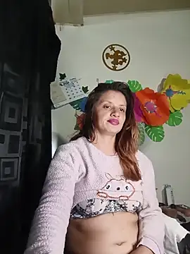 Snapshot of kattydirtylol chatting on 21, 4, 2026 kattydirtylol online show from 21, 4, 2026