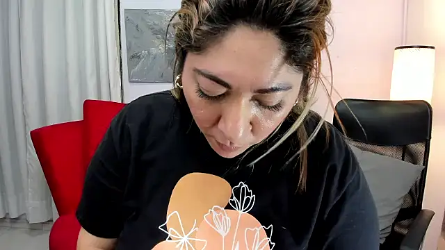 Snapshot of kendra_fire chatting on 16, 5, 2026 kendra fire online show from 16, 5, 2026