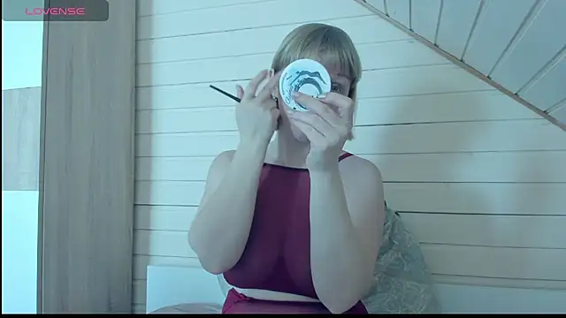 I AM MILF online show from 18, 3, 2025