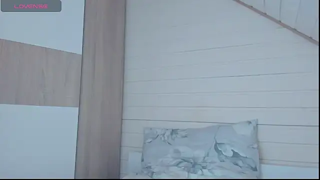 I AM MILF online show from 10, 9, 2025