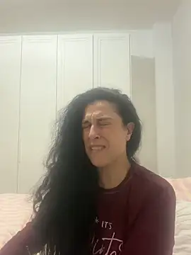 crudeliafrancy online show from 8, 4, 2026