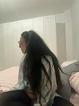 crudeliafrancy online show from 20, 4, 2026