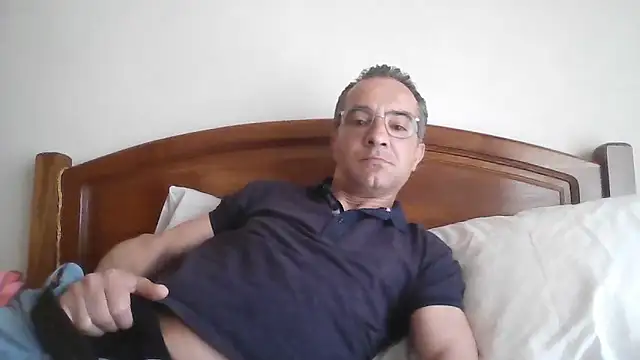 Snapshot of CarlosRocha73 chatting on 21, 4, 2026 CarlosRocha73 online show from 21, 4, 2026
