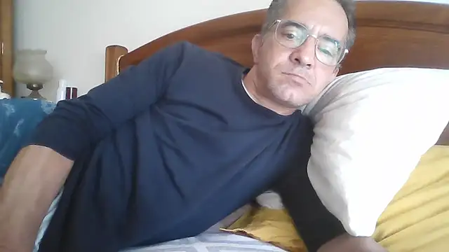 Snapshot of CarlosRocha73 chatting on 5, 5, 2026 CarlosRocha73 online show from 5, 5, 2026