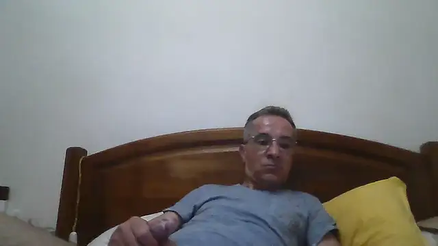 Snapshot of CarlosRocha73 chatting on 10, 5, 2026 CarlosRocha73 online show from 10, 5, 2026