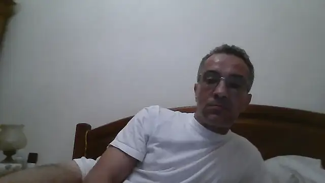 Snapshot of CarlosRocha73 chatting on 12, 5, 2026 CarlosRocha73 online show from 12, 5, 2026