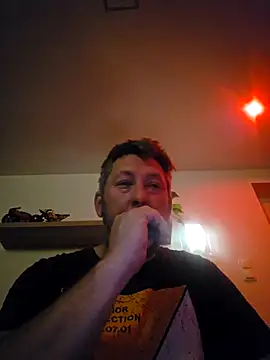 Snapshot of ktmtom247 chatting on 27, 4, 2026 ktmtom247 online show from 27, 4, 2026