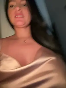 Carolina Novoa online show from 5, 3, 2025