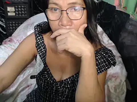 Snapshot of ASIANDOLLY4U chatting on 16, 4, 2026 ASIANDOLLY4U online show from 16, 4, 2026