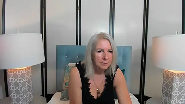 Snapshot of EricaTop chatting on 6, 6, 2026 EricaTop online show from 6, 6, 2026