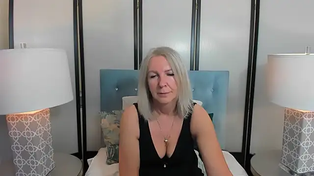 Snapshot of EricaTop chatting on 17, 6, 2026 EricaTop online show from 17, 6, 2026