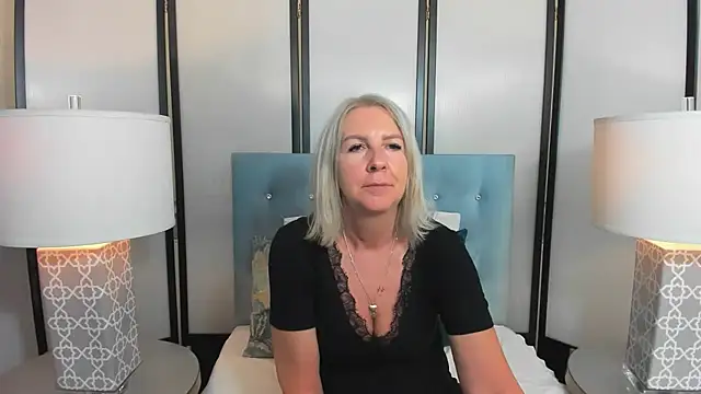 Snapshot of EricaTop chatting on 1, 7, 2026 EricaTop online show from 1, 7, 2026
