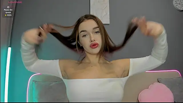 Snapshot of Malika_Lisan chatting on 23, 3, 2026 Malika Lisan online show from 23, 3, 2026