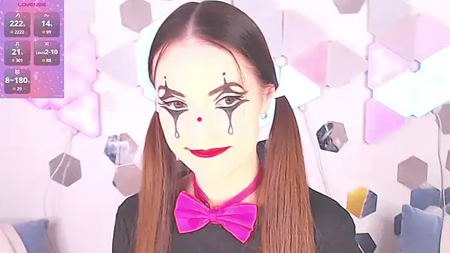 LexiKiss online show from 4, 10, 2025