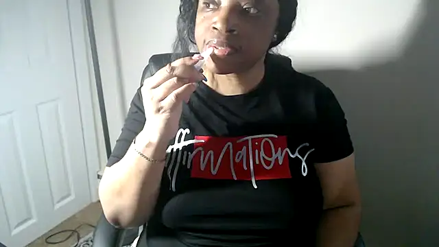 Sexymona1218 online show from 28, 5, 2026