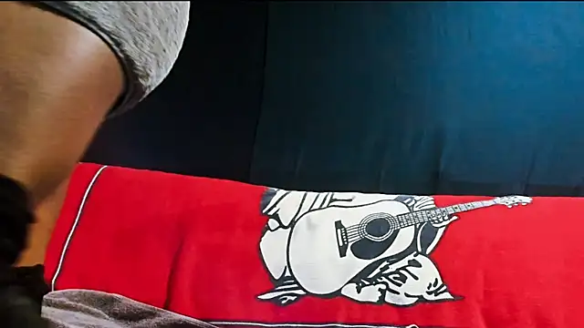 Snapshot of iBreakHeartz chatting on 11, 12, 2024 iBreakHeartz online show from 11, 12, 2024