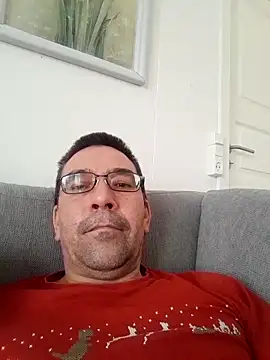 Snapshot of dick81 chatting on 7, 4, 2026 dick81 online show from 7, 4, 2026
