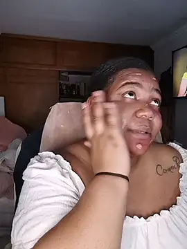 Snapshot of Daddys_girl1 chatting on 29, 10, 2025 Daddys girl1 online show from 29, 10, 2025