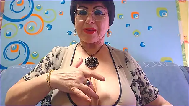 NaughtyMOM4uX online show from 4, 10, 2025
