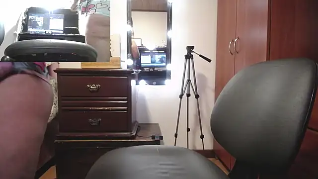 zoe hotxxx online show from 20, 2, 2026